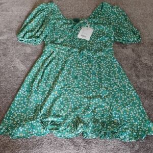 Simple Retro NWT Juli Mini Tea Dress